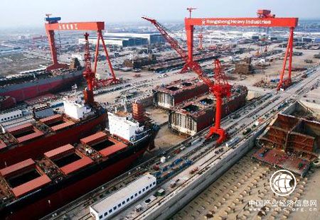 融資難、接船難、盈利難問(wèn)題依舊 我國造船業(yè)形勢嚴峻