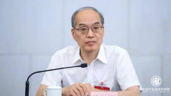 司法部長(cháng)與68位刑辯律師面對面：感覺(jué)贏(yíng)得了在座律師的信任 