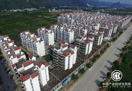 “十三五”易地扶貧搬遷建設任務(wù)完成過(guò)半