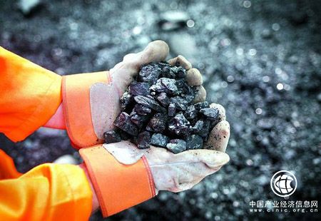 國內鋼價(jià)延續跌勢 進(jìn)口鐵礦石價(jià)格震蕩波動(dòng)庫存攀升