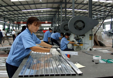 支持民營(yíng)企業(yè)發(fā)展并走向更加廣闊舞臺