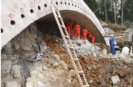 渝湘高鐵重慶段全面開(kāi)工建設 預計2025年6月開(kāi)通運營(yíng)